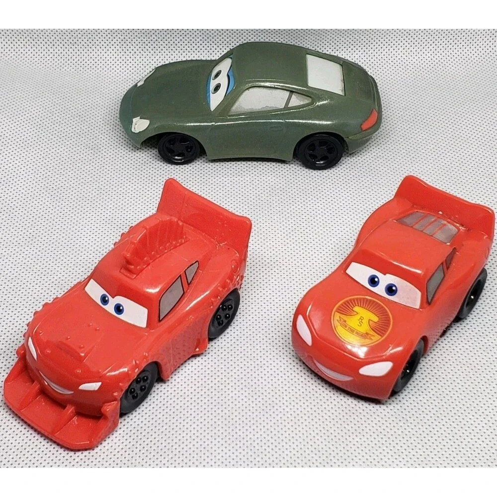 McDonalds Happy Meal Cars on the Road #1 Road Trip Lightning McQueen Made In2022
